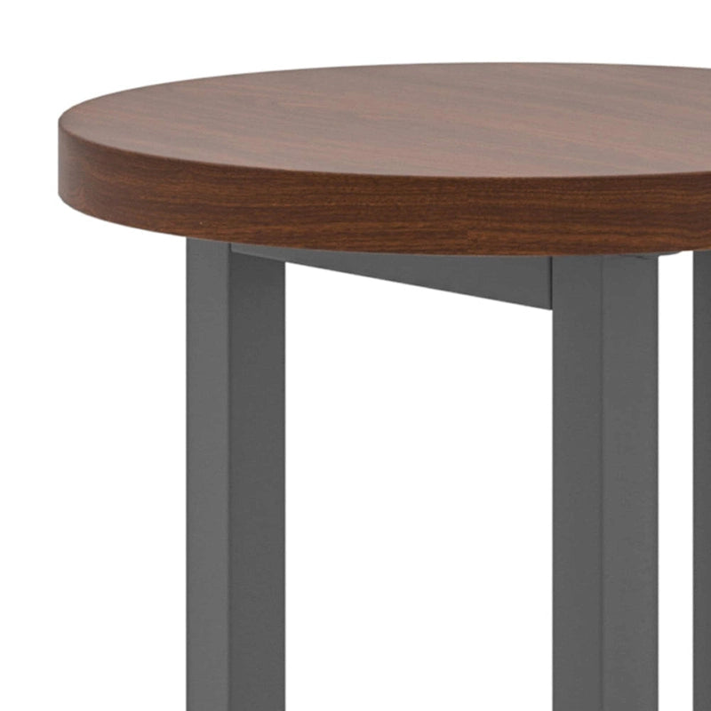 Bout de canapé rond en bois marron – 3 pieds, usage unique