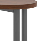 Bout de canapé rond en bois marron – 3 pieds, usage unique